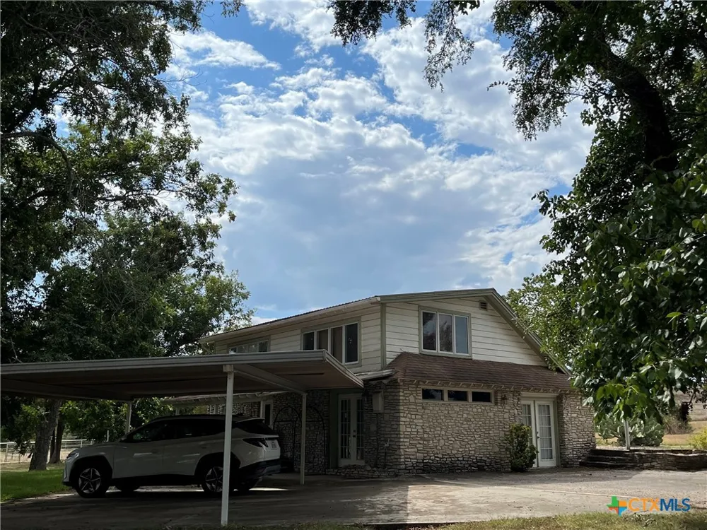 4009 Highway 183 Lampasas, TX 76550