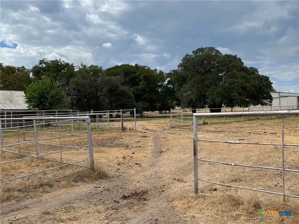 4009 Highway 183 Lampasas, TX 76550