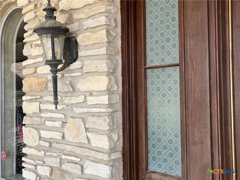 4009 Highway 183 Lampasas, TX 76550