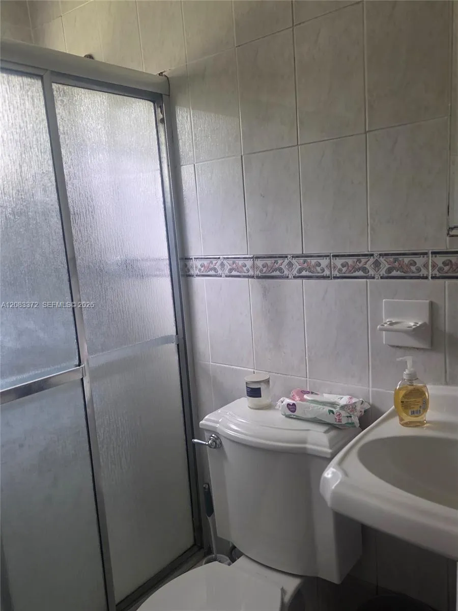 2940 NW 163rd St Miami Gardens, FL 33054