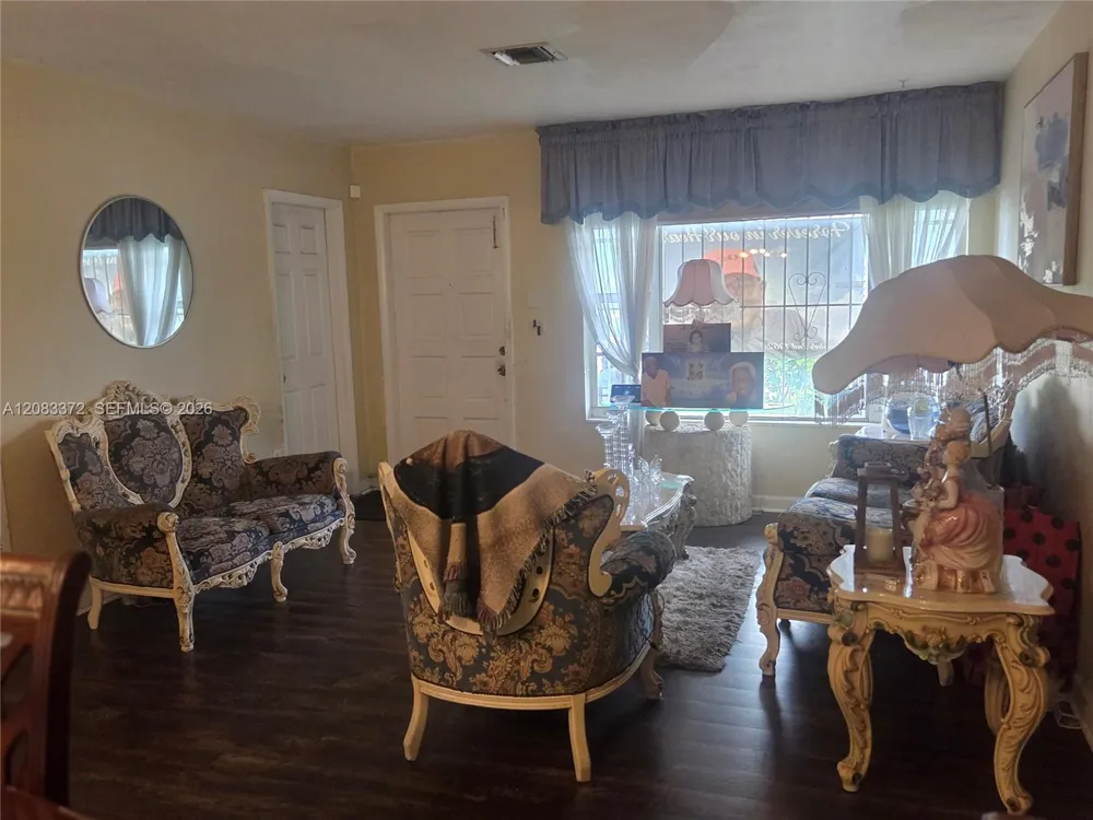 2940 NW 163rd St Miami Gardens, FL 33054