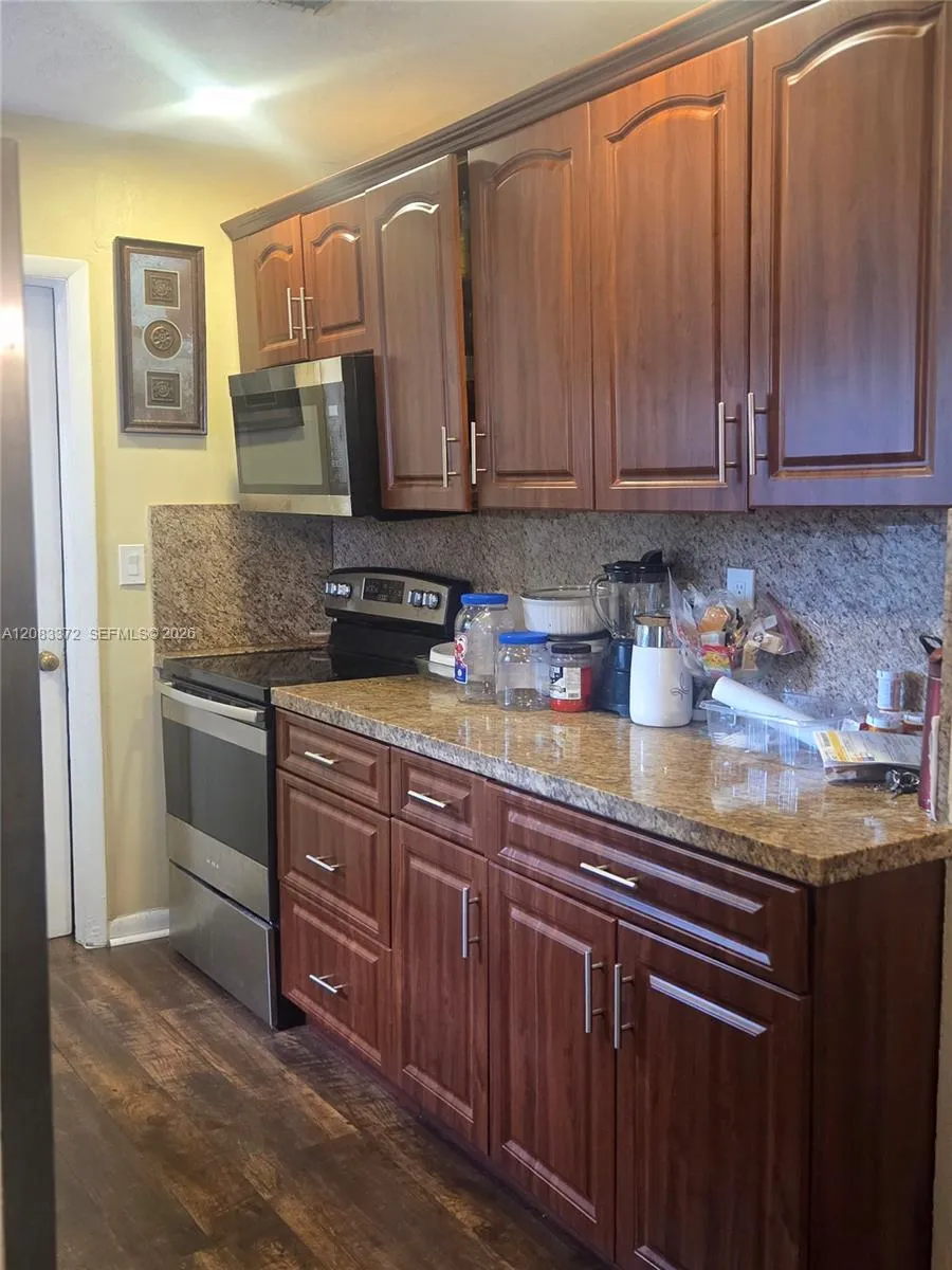 2940 NW 163rd St Miami Gardens, FL 33054