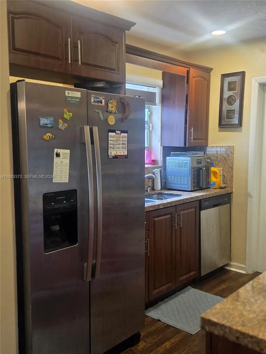2940 NW 163rd St Miami Gardens, FL 33054