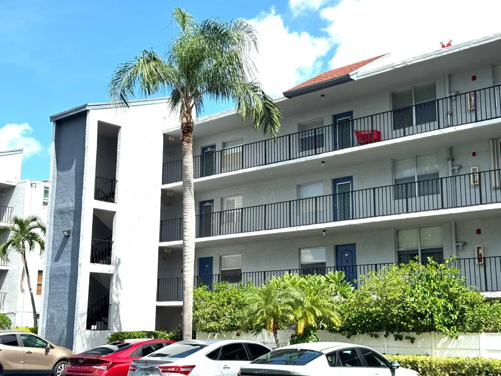 14701 Cumberland Drive Delray Beach, FL 33446