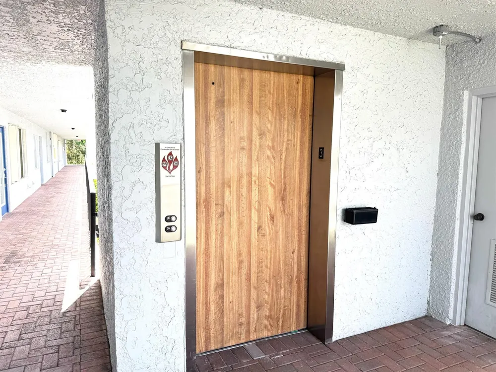 14701 Cumberland Drive Delray Beach, FL 33446