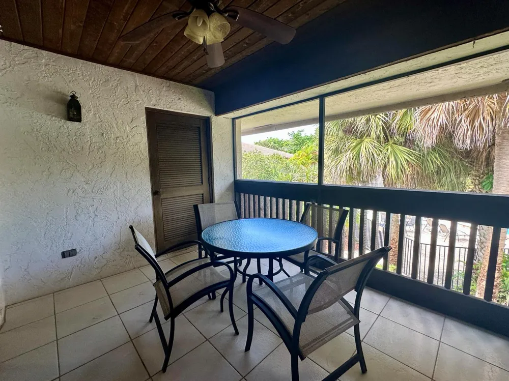 9292 Sabal Ridge Circle #D Boca Raton, FL 33428