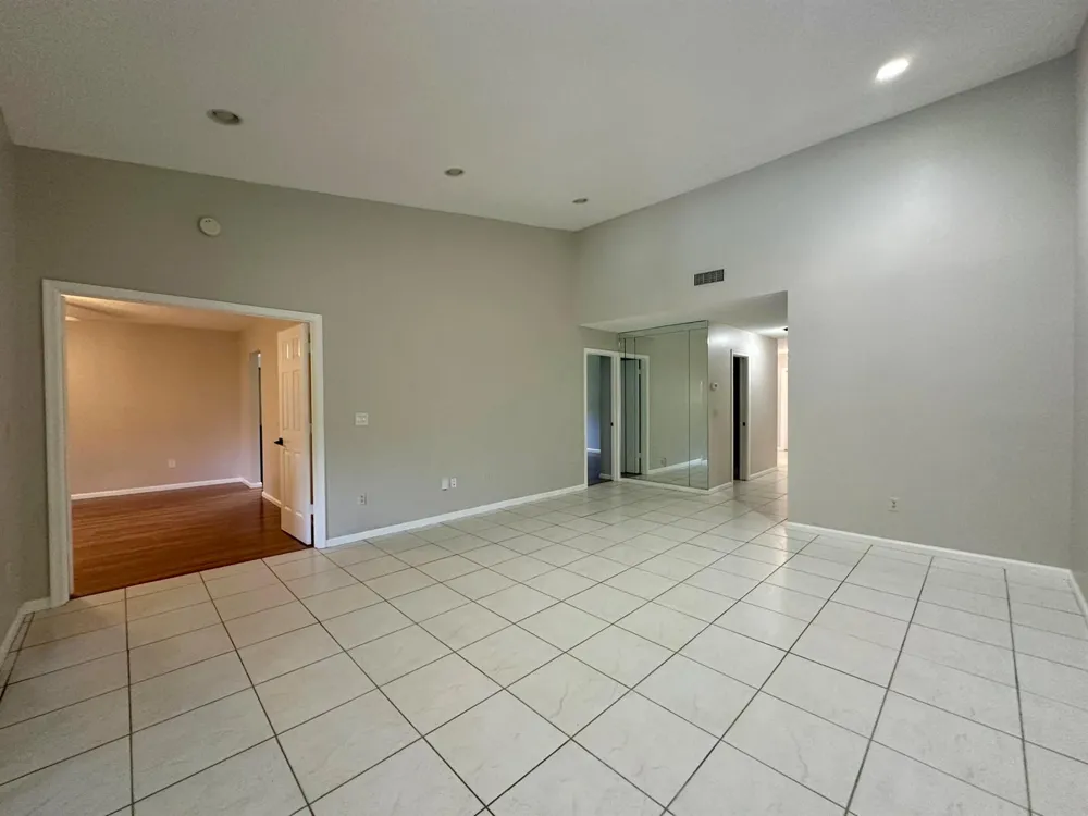 9292 Sabal Ridge Circle #D Boca Raton, FL 33428