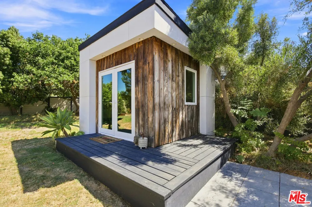 250 Lupe Avenue Newbury Park, CA 91320