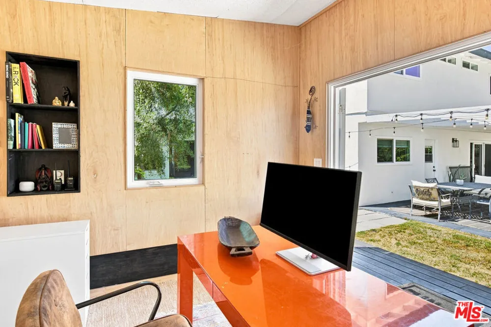 250 Lupe Avenue Newbury Park, CA 91320