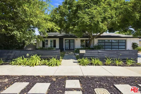 250 Lupe Avenue