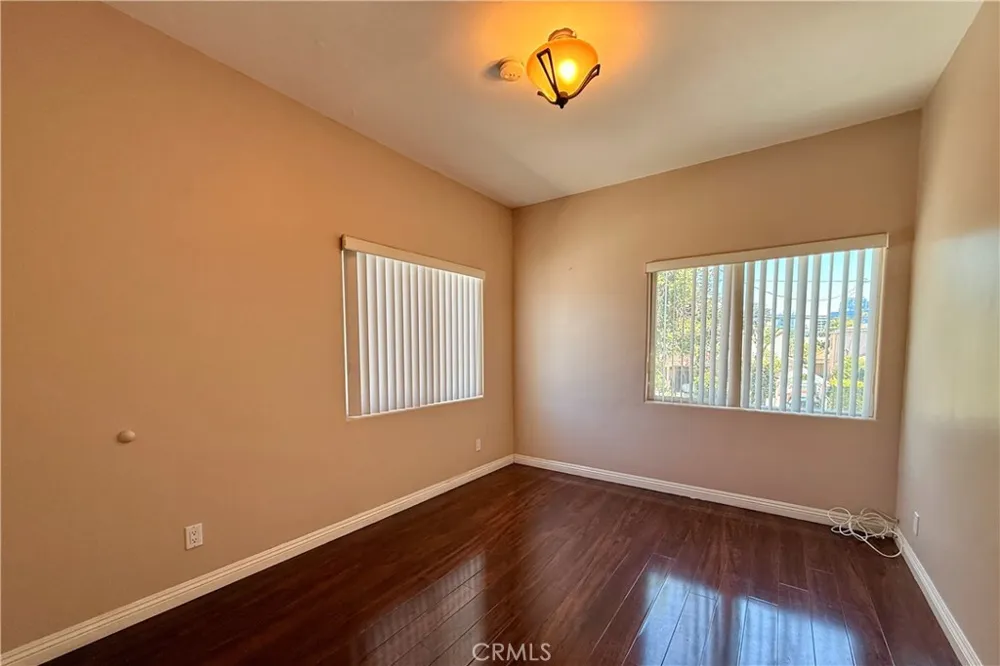 1335 N Alexandria Avenue Los Angeles, CA 90027