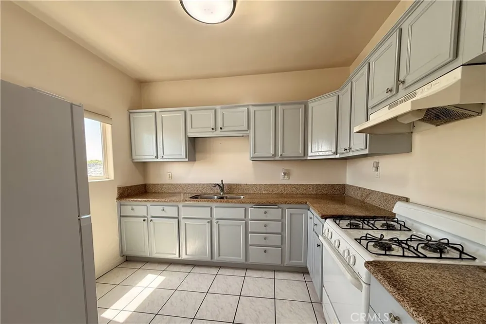 1335 N Alexandria Avenue Los Angeles, CA 90027