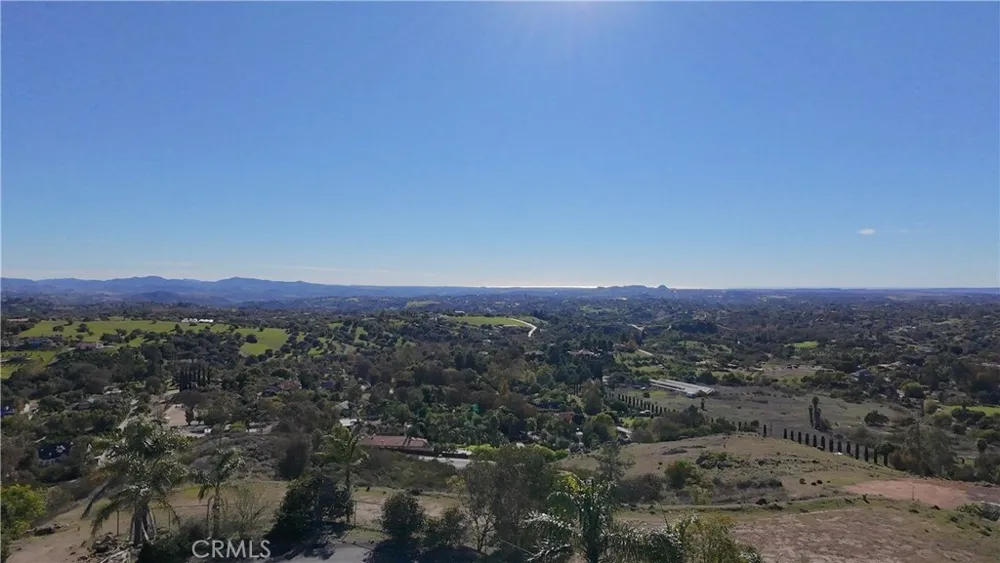 1387 Las Vistas Fallbrook, CA 92028