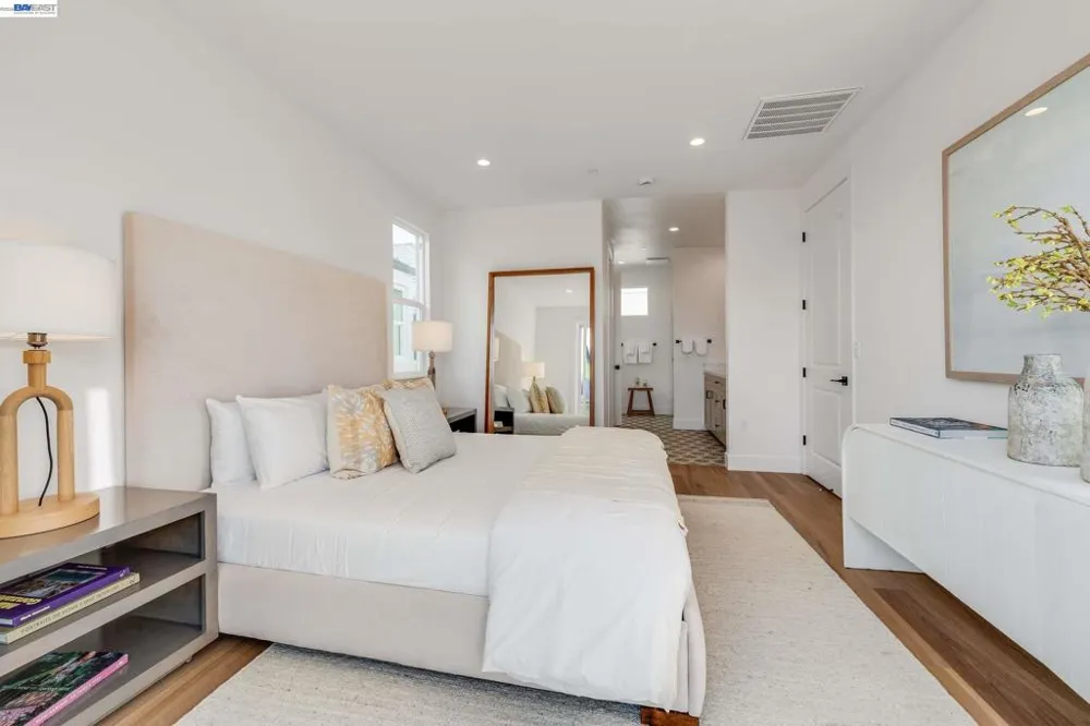 1893 Cook Court Santa Clara, CA 95050