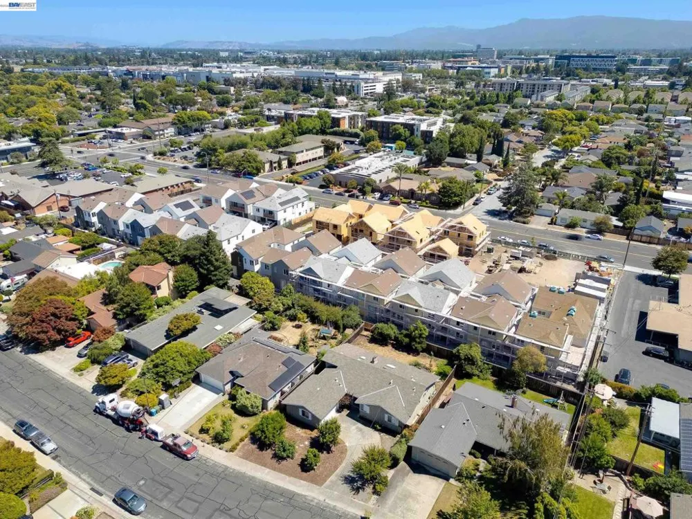 1893 Cook Court Santa Clara, CA 95050