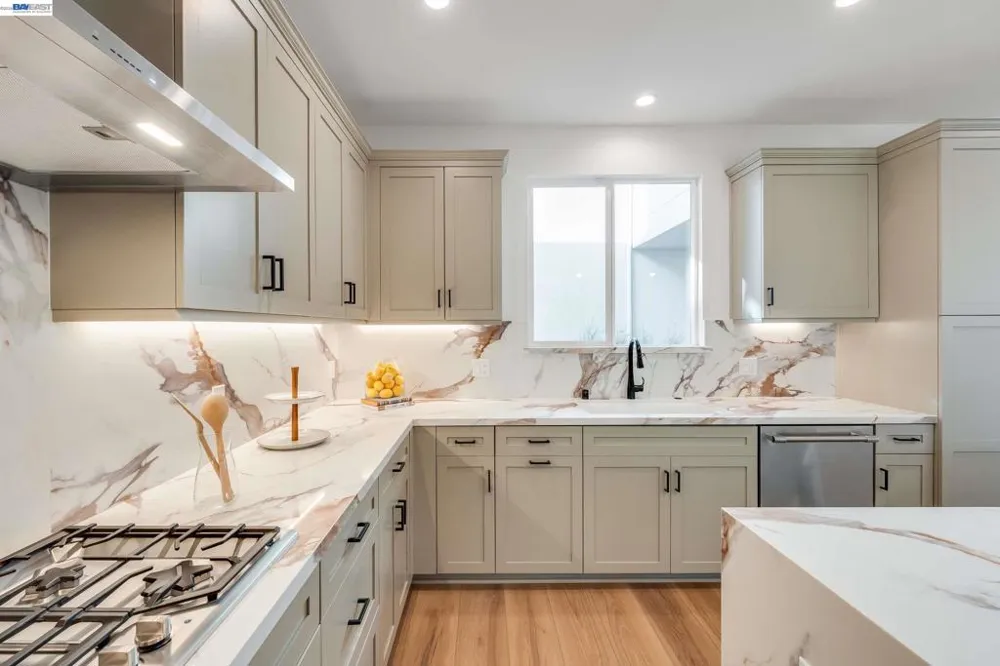 1893 Cook Court Santa Clara, CA 95050