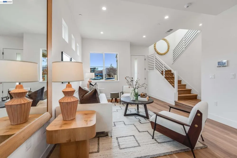 1893 Cook Court Santa Clara, CA 95050