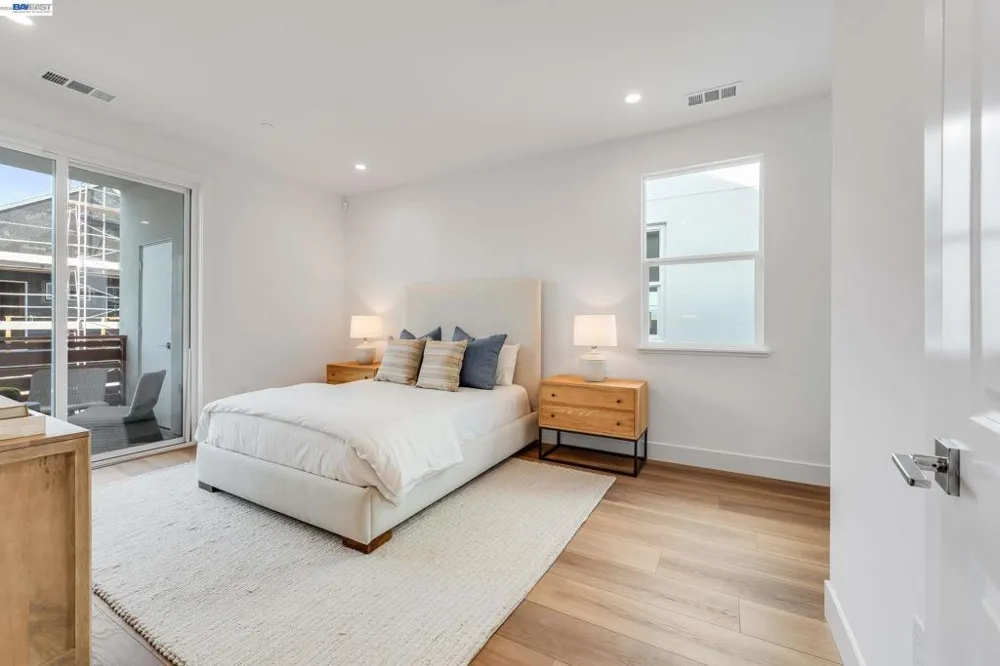 1893 Cook Court Santa Clara, CA 95050