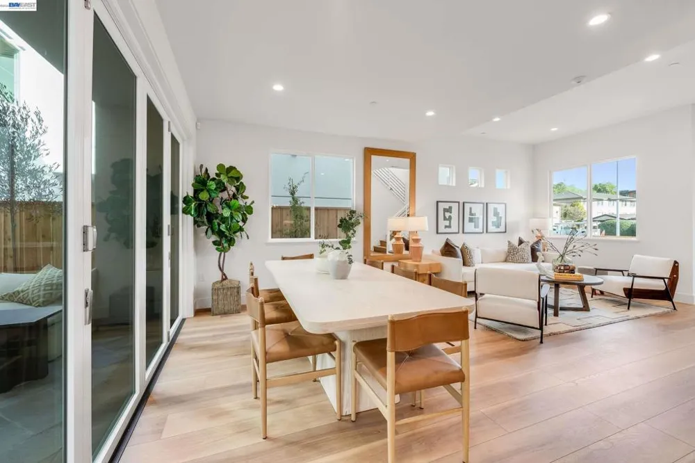 1893 Cook Court Santa Clara, CA 95050