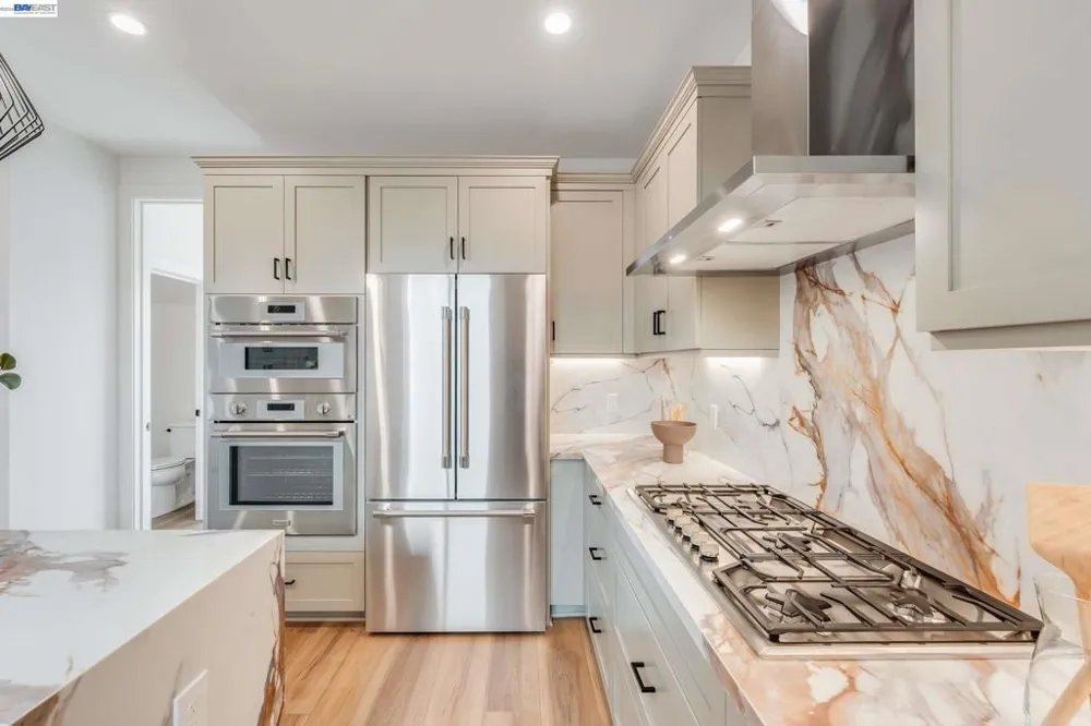 1893 Cook Court Santa Clara, CA 95050