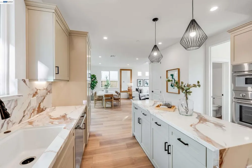 1893 Cook Court Santa Clara, CA 95050