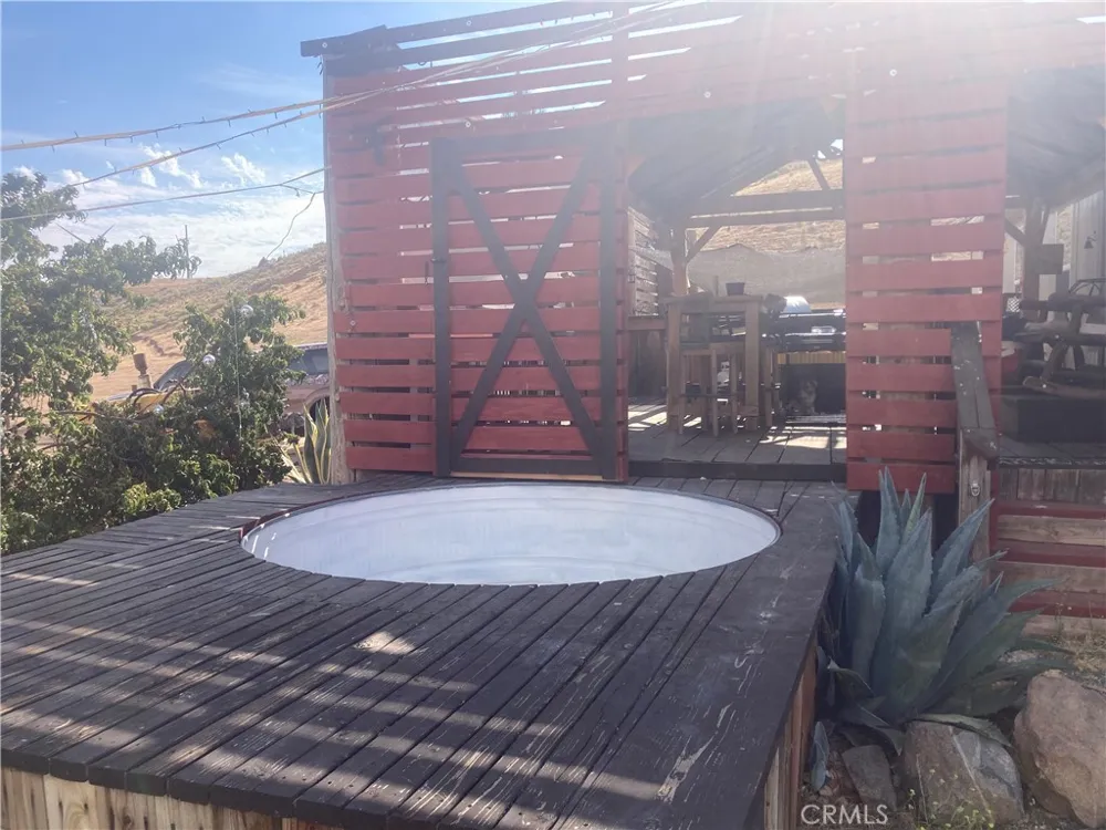 17111 Tehachapi Willowsprings Tehachapi, CA 93561