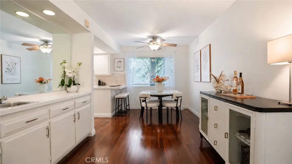 432 S Oak Knoll Avenue #4 Pasadena, CA 91101