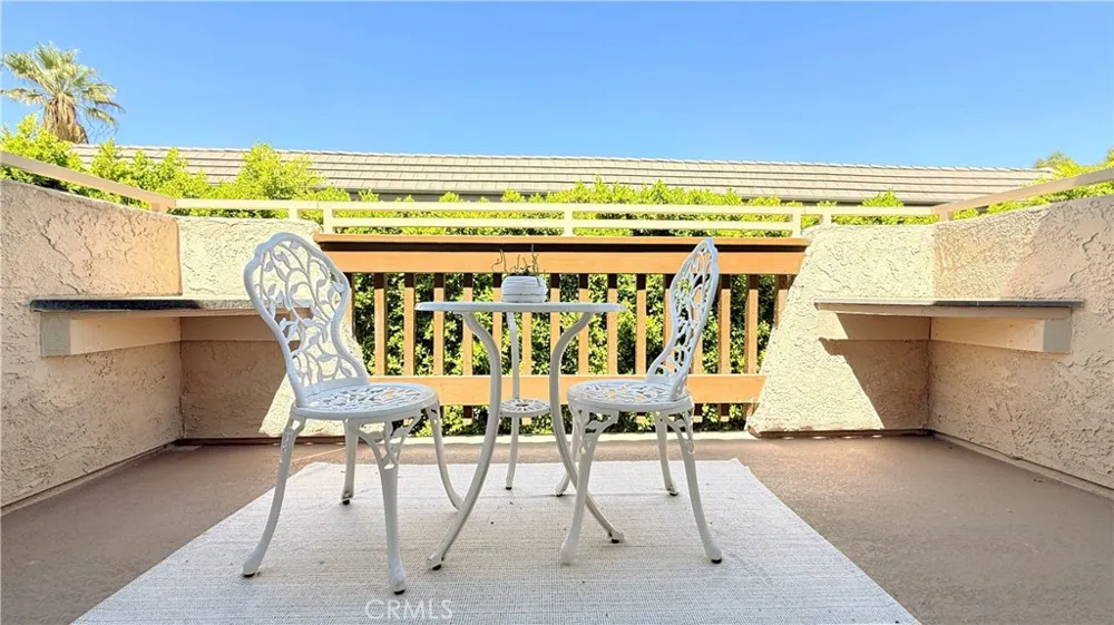 432 S Oak Knoll Avenue #4 Pasadena, CA 91101