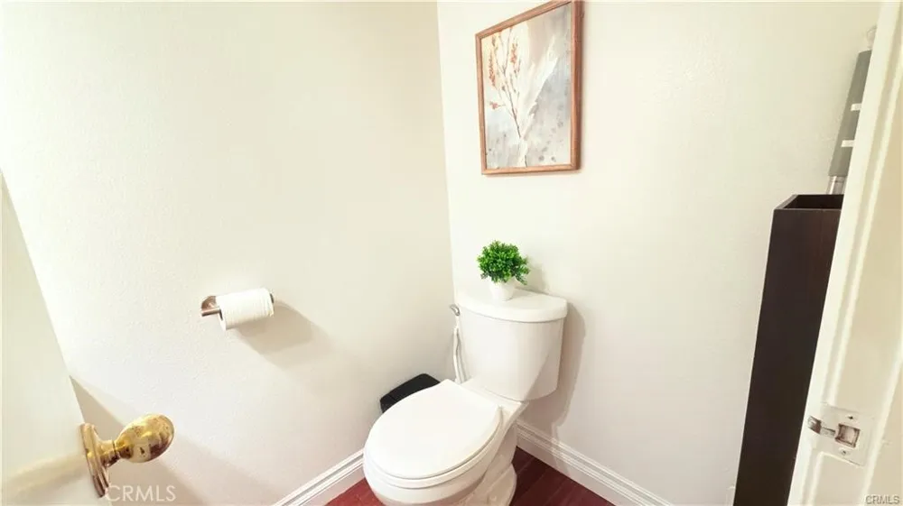 432 S Oak Knoll Avenue #4 Pasadena, CA 91101