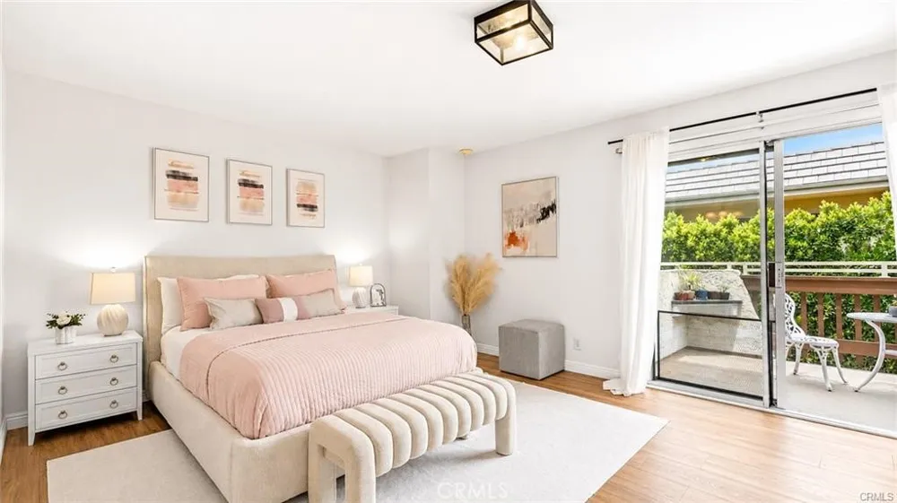 432 S Oak Knoll Avenue #4 Pasadena, CA 91101