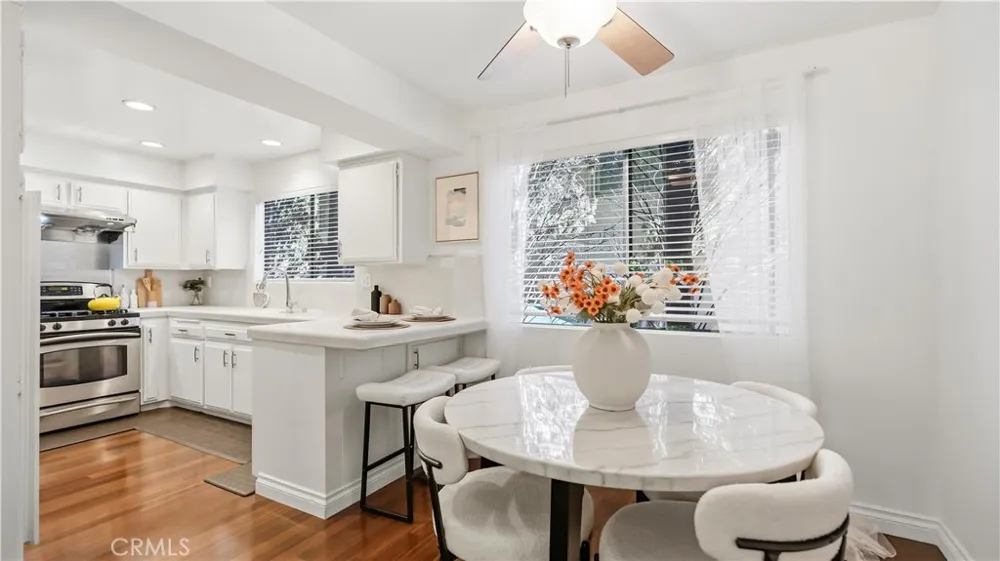 432 S Oak Knoll Avenue #4 Pasadena, CA 91101