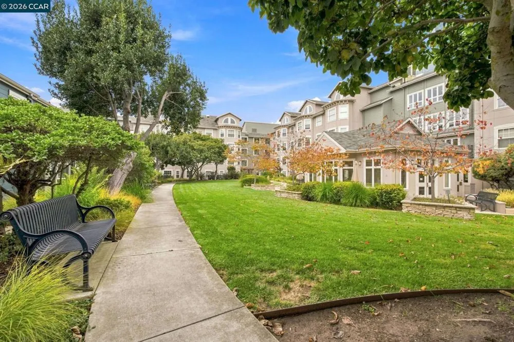 555 10th Street #326 Oakland, CA 94607