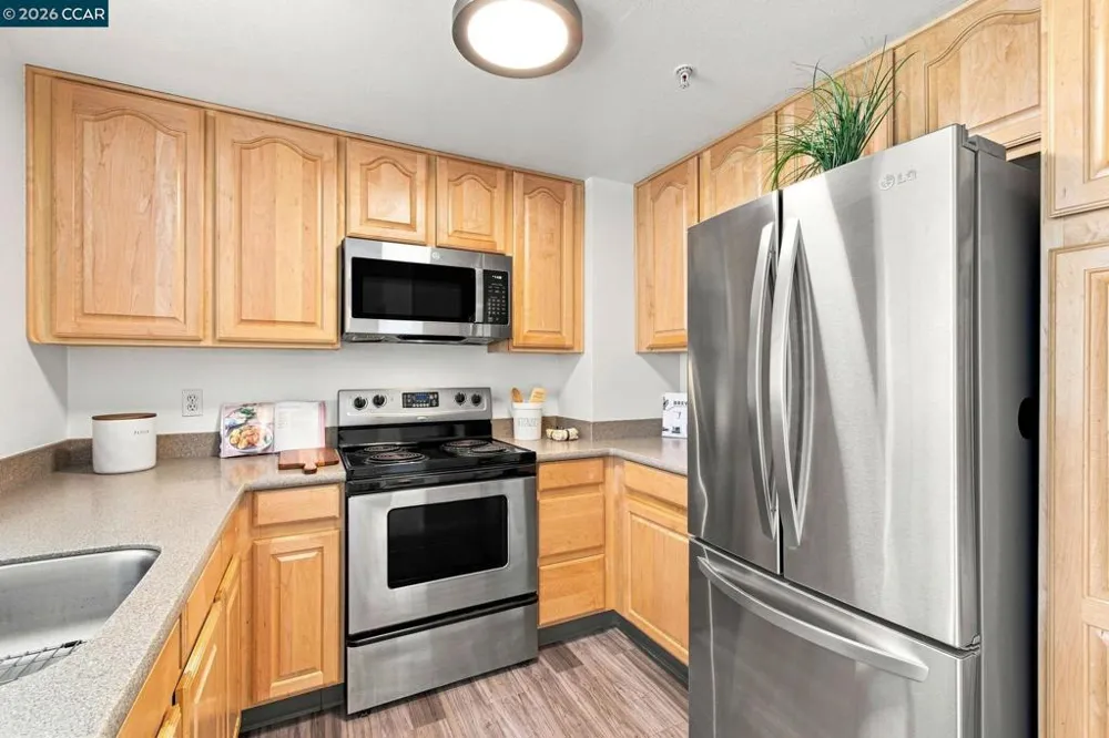 555 10th Street #326 Oakland, CA 94607