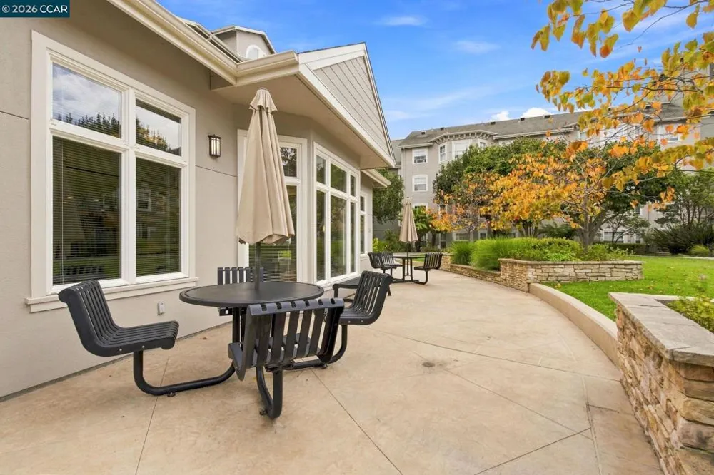 555 10th Street #326 Oakland, CA 94607