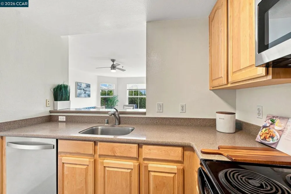 555 10th Street #326 Oakland, CA 94607