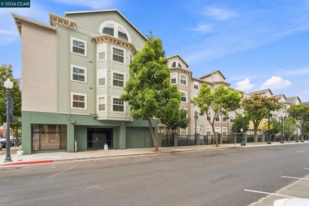 555 10th Street #326 Oakland, CA 94607