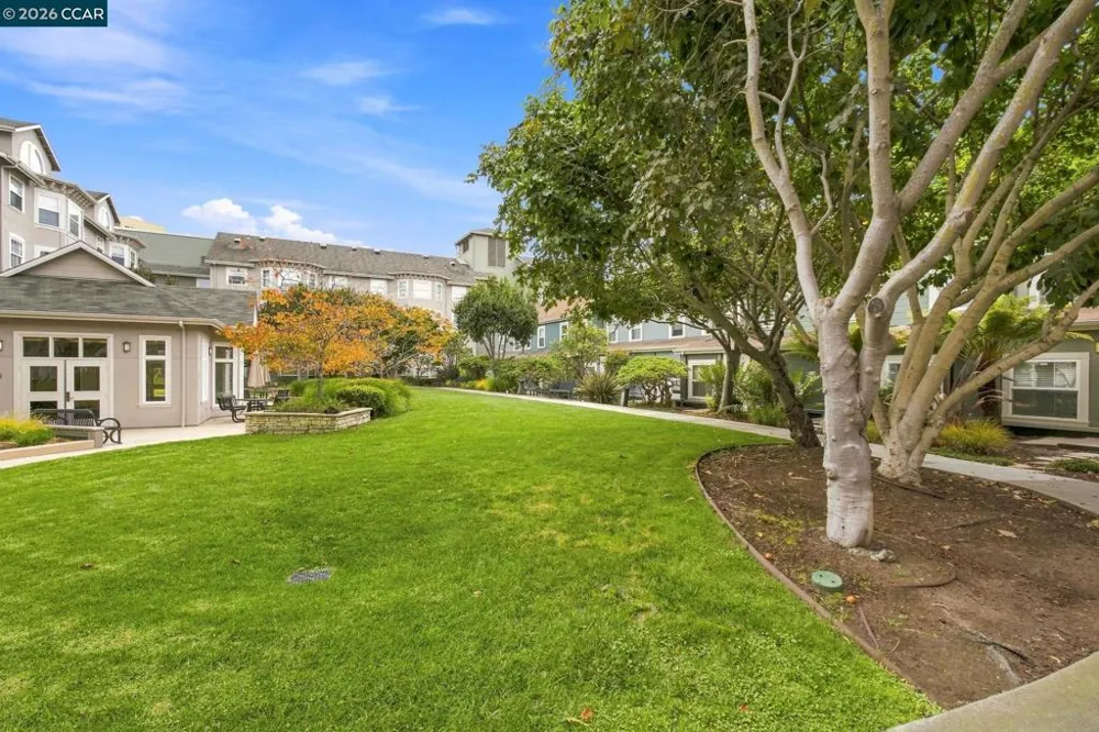 555 10th Street #326 Oakland, CA 94607