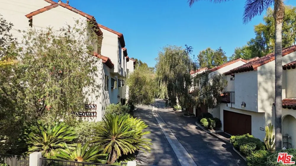 514 Garfield Avenue #B South Pasadena, CA 91030