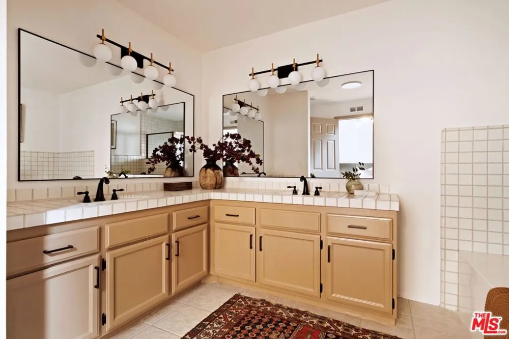 514 Garfield Avenue #B South Pasadena, CA 91030