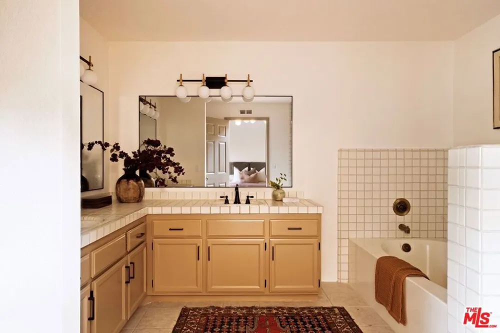 514 Garfield Avenue #B South Pasadena, CA 91030