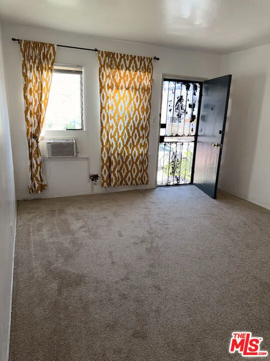 5951 Carlton Way Los Angeles, CA 90028