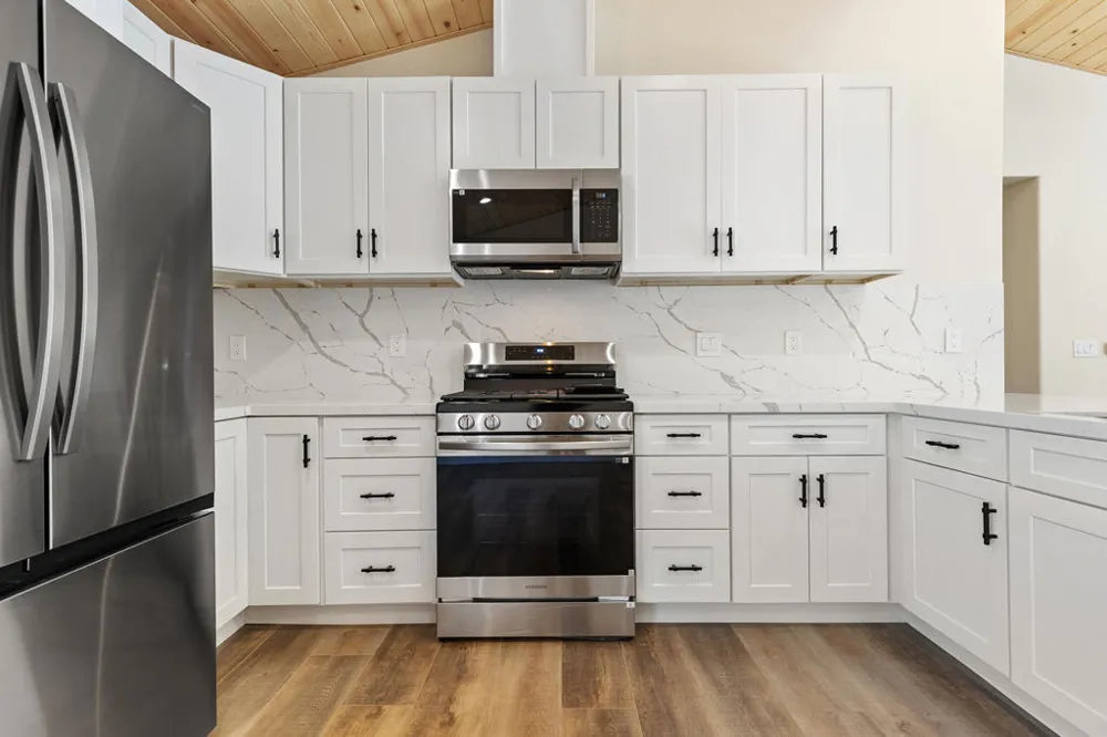 183 Moreno Lane Sugarloaf, CA 92386