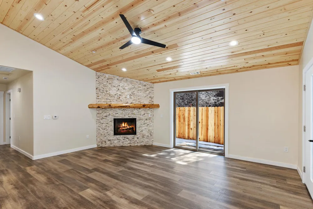 183 Moreno Lane Sugarloaf, CA 92386
