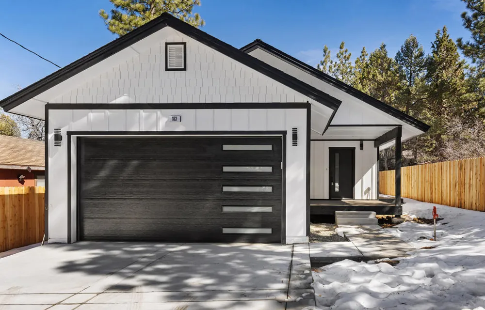 183 Moreno Lane Sugarloaf, CA 92386