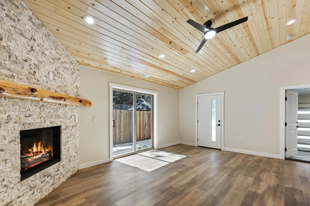 183 Moreno Lane Sugarloaf, CA 92386