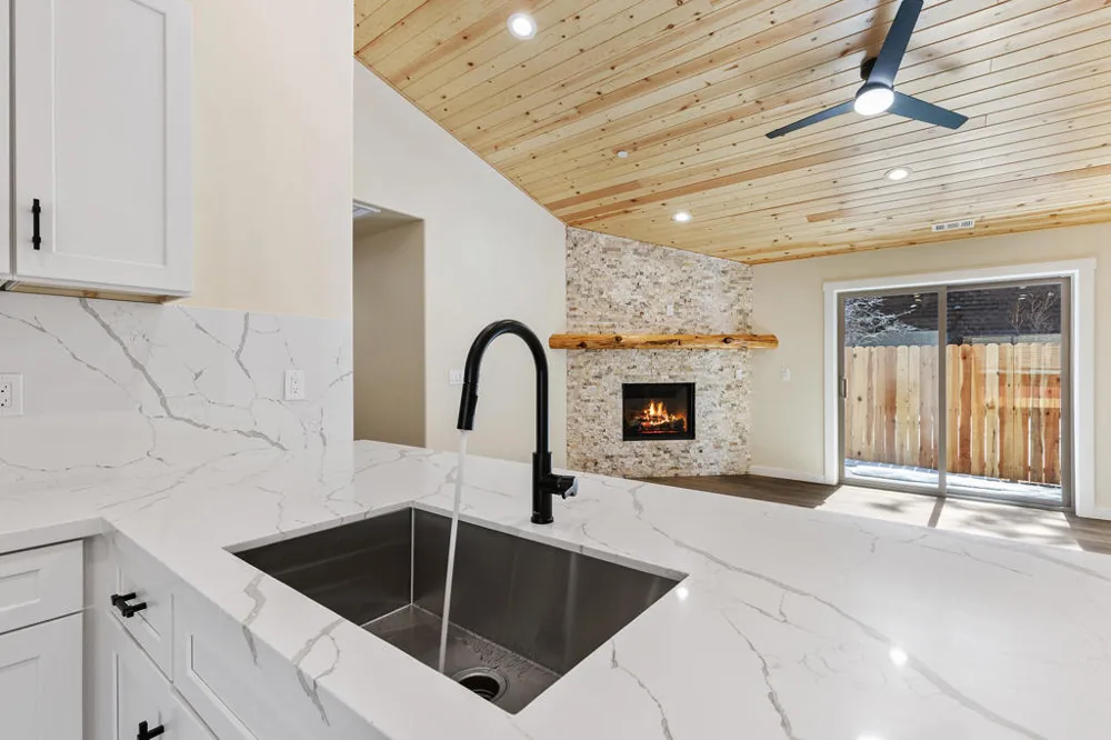 183 Moreno Lane Sugarloaf, CA 92386