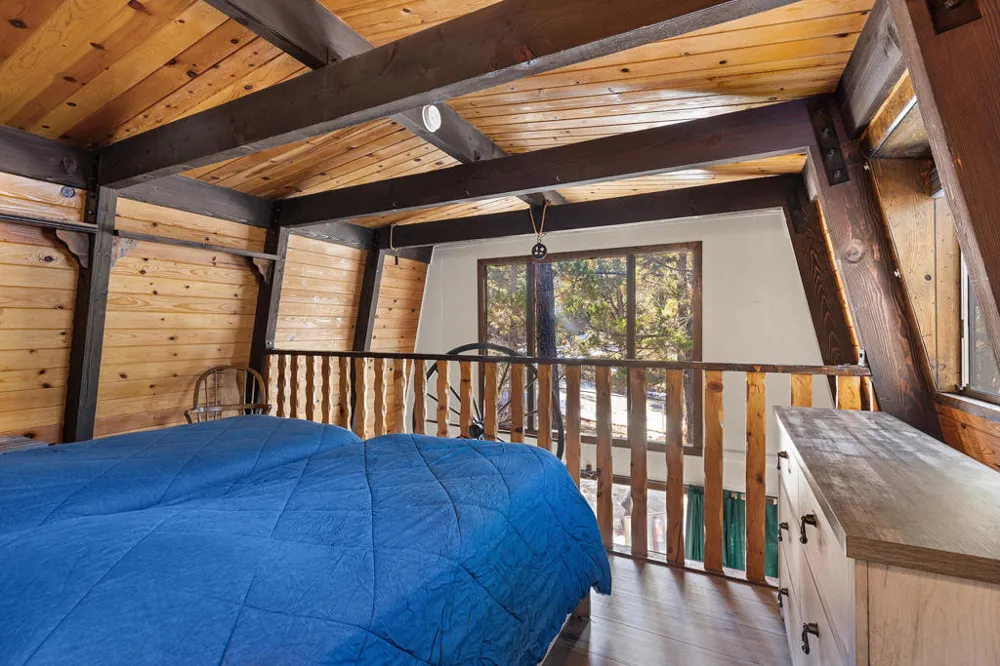 189 Moreno Ln Lane Sugarloaf, CA 92386