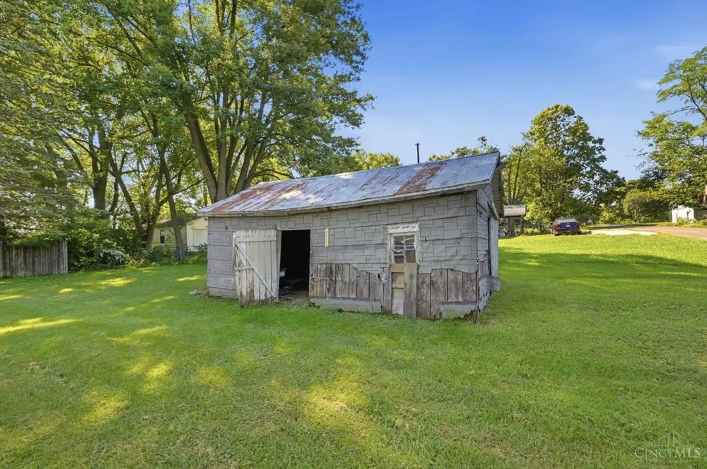 3288 Long Street Bowersville, OH 45307