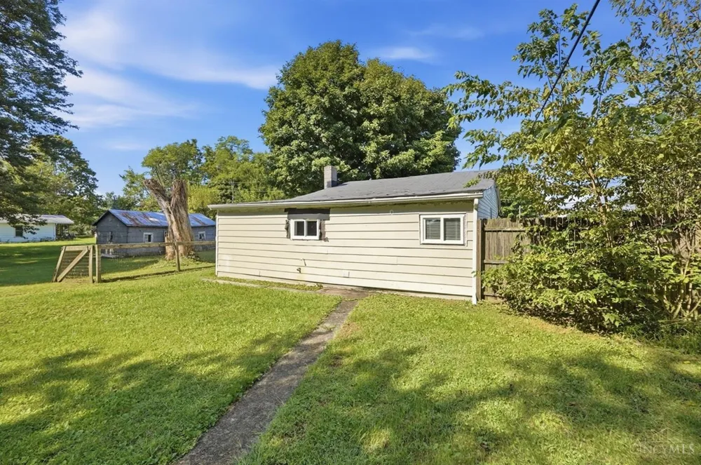 3288 Long Street Bowersville, OH 45307