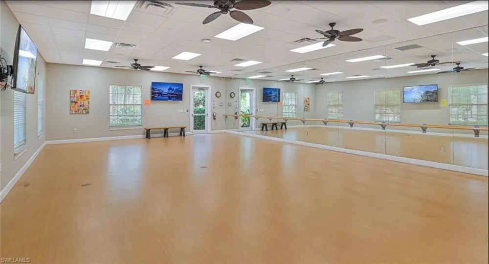 2703 Vareo Court Cape Coral, FL 33991